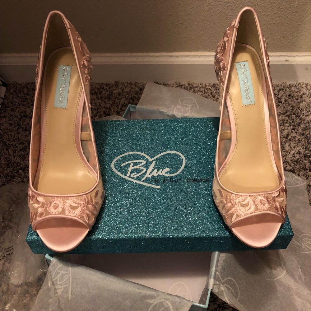 Blue by Betsy’s Johnson peep toe - Picture 1 of 3